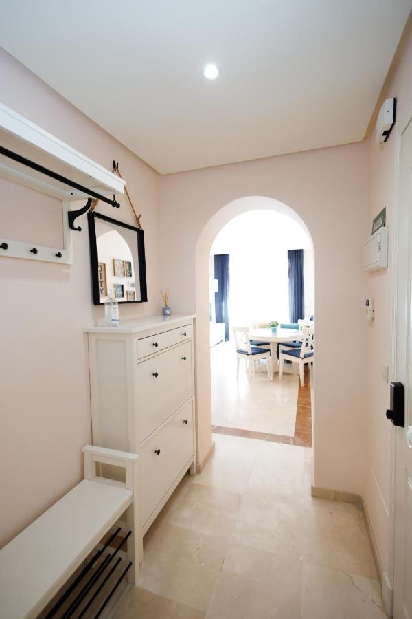 Two-Room Apartment In Elviria Near The Beach With Parking Marbella Exterior photo