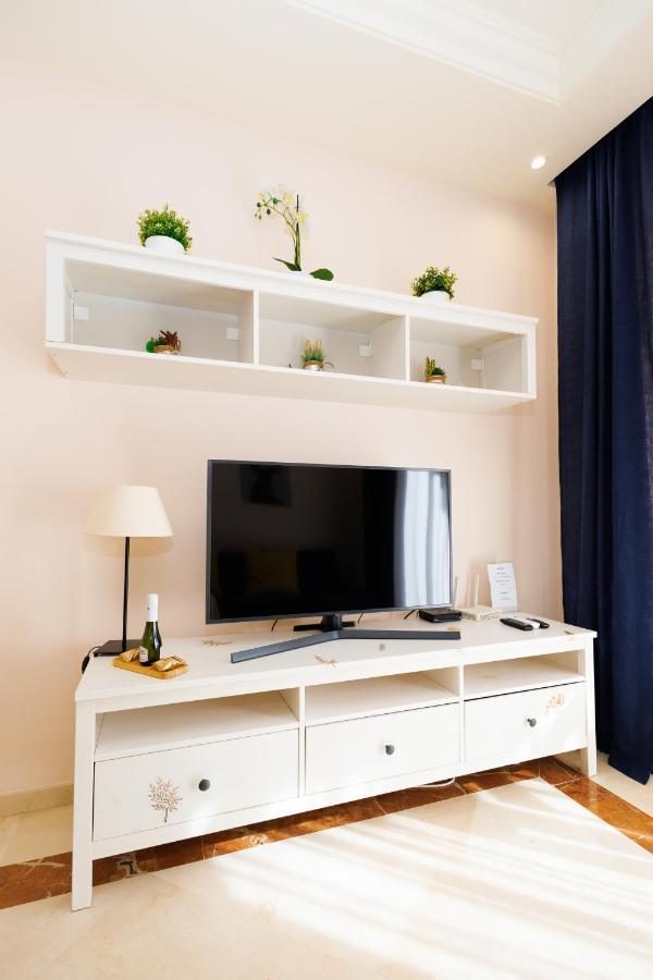 Two-Room Apartment In Elviria Near The Beach With Parking Marbella Exterior photo