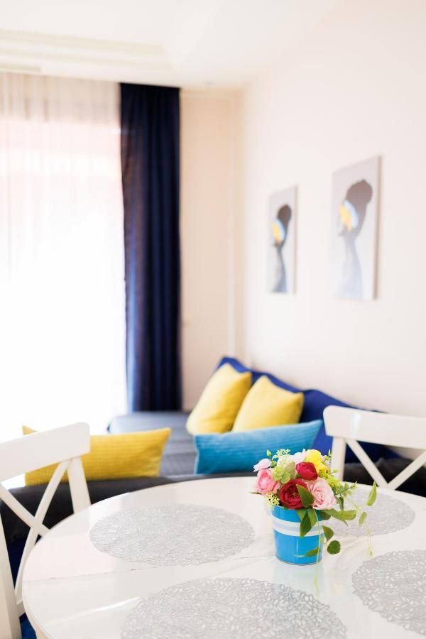 Two-Room Apartment In Elviria Near The Beach With Parking Marbella Exterior photo